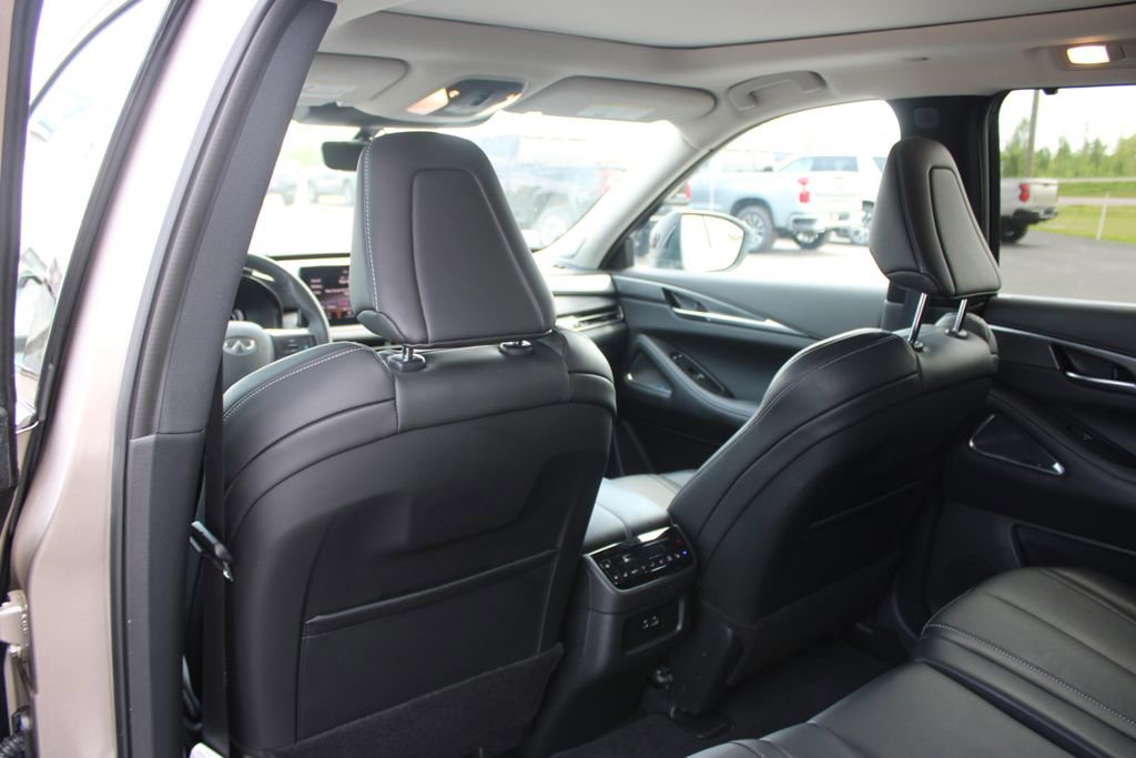 Used 2025 INFINITI QX60 Luxe AWD/4WD image 26