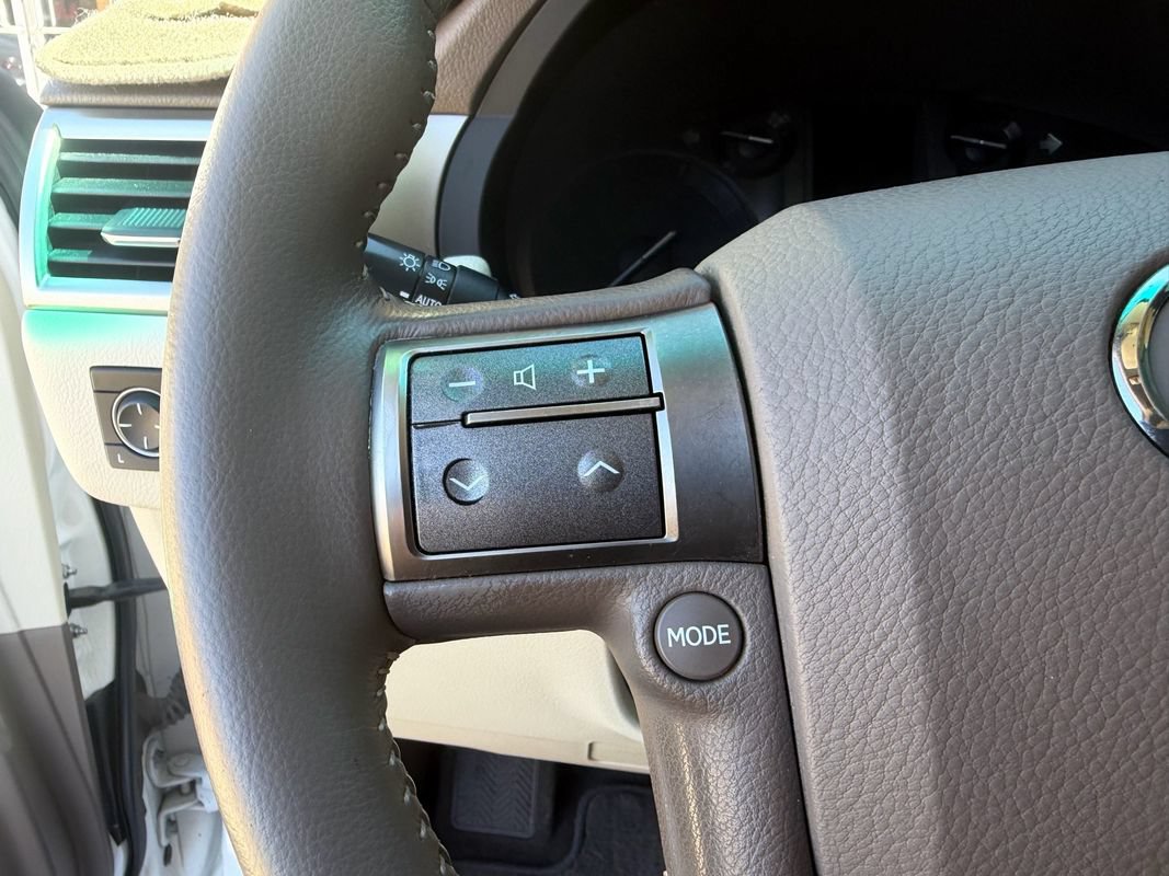 Used 2012 Lexus GX 460 AWD/4WD image 27