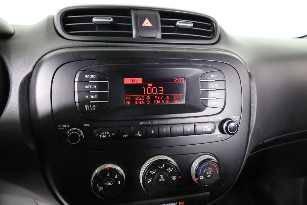 Used 2016 Kia Soul Base image 34