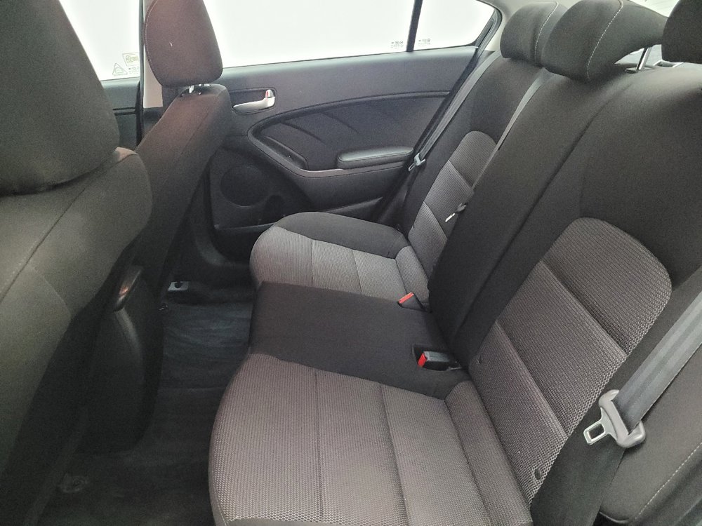 Used 2018 Kia Forte LX image 18