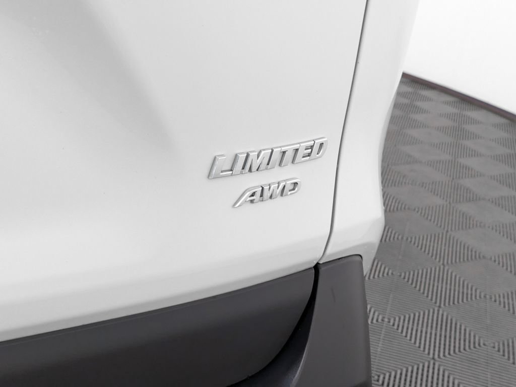 Used 2020 Toyota RAV4 Limited AWD/4WD image 12