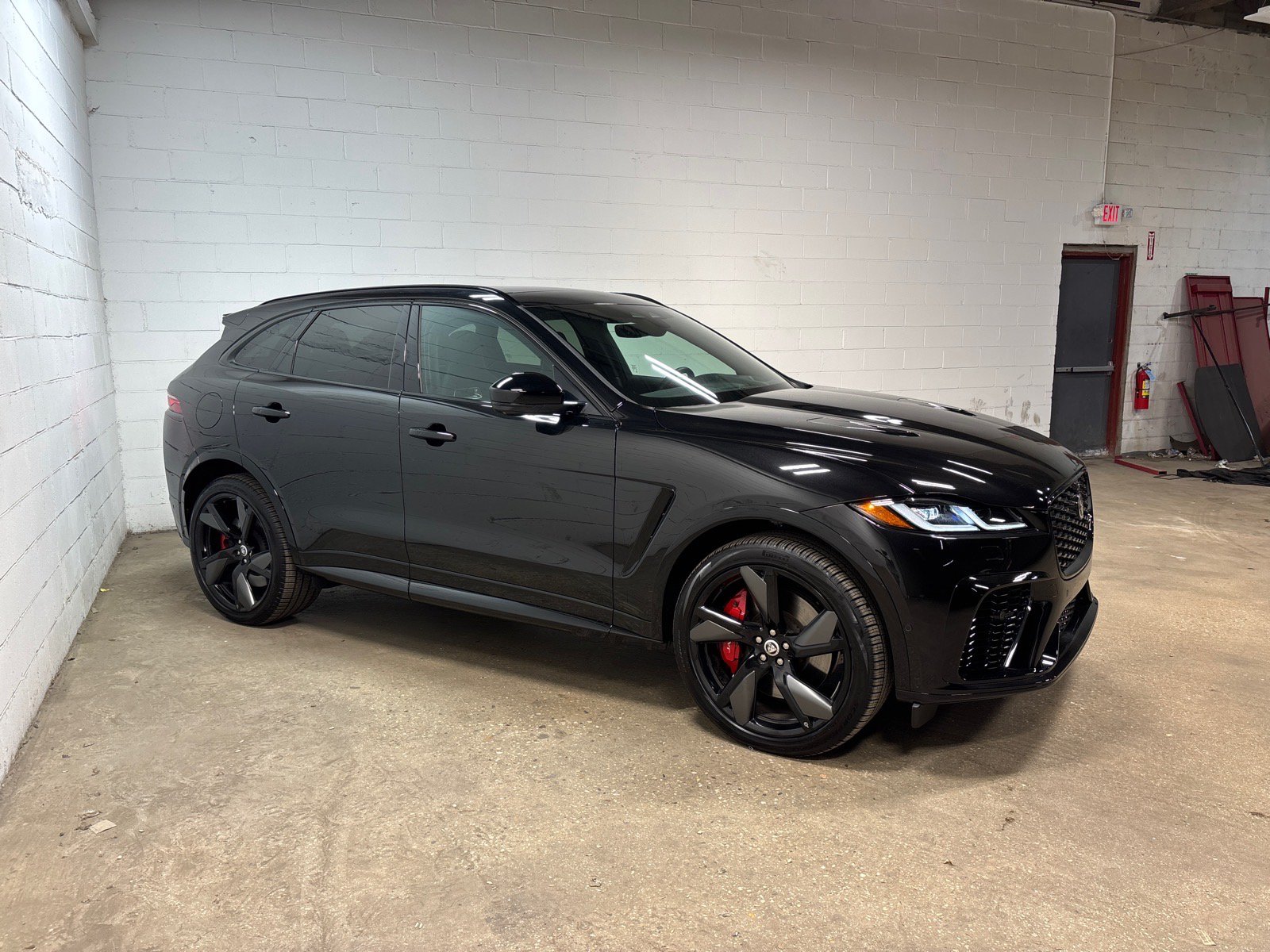 New 2026 Jaguar F-PACE SVR 575 Edition AWD/4WD image 5