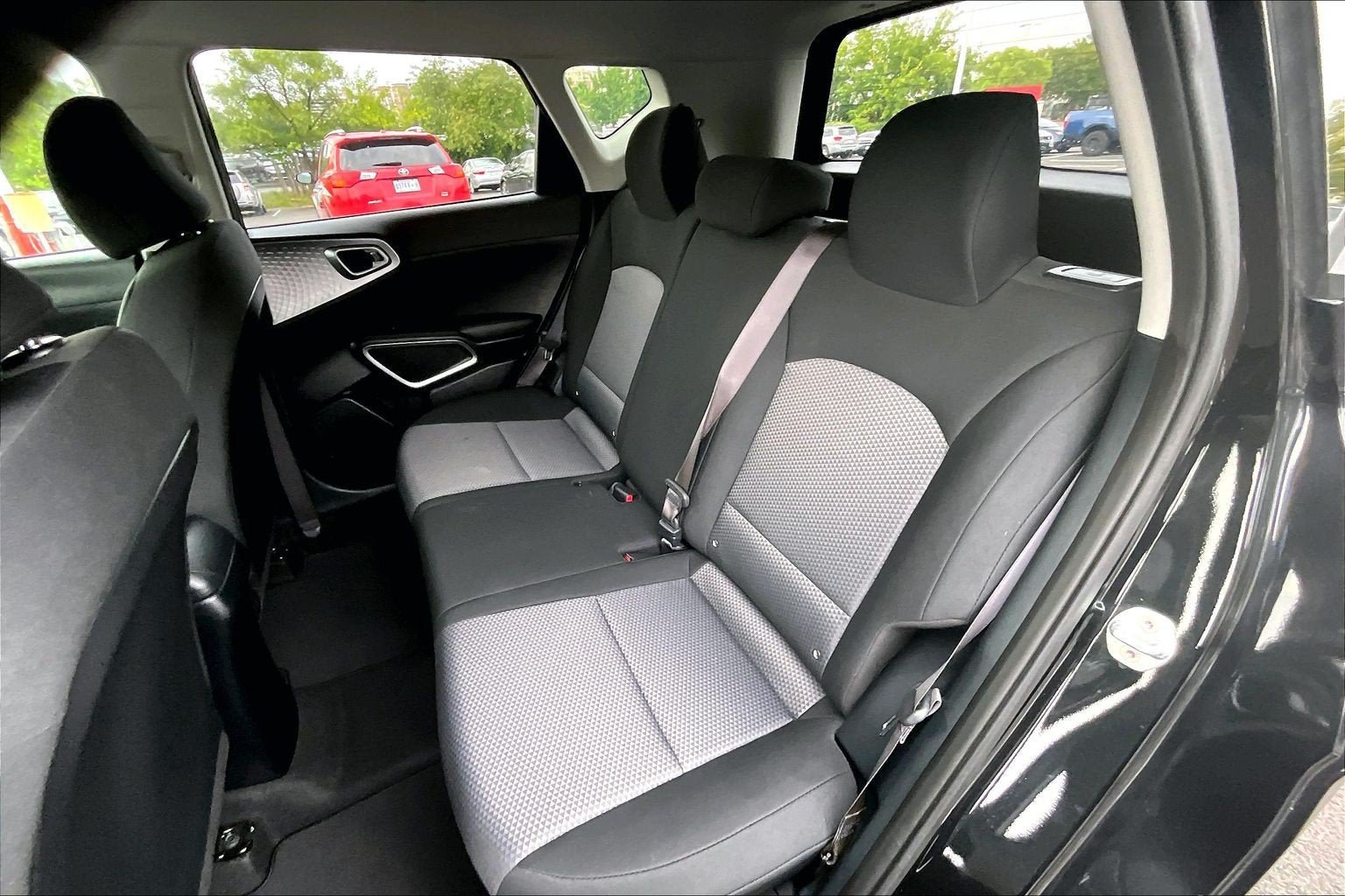 Used 2023 Kia Soul LX w/ LX Technology Package FWD image 23