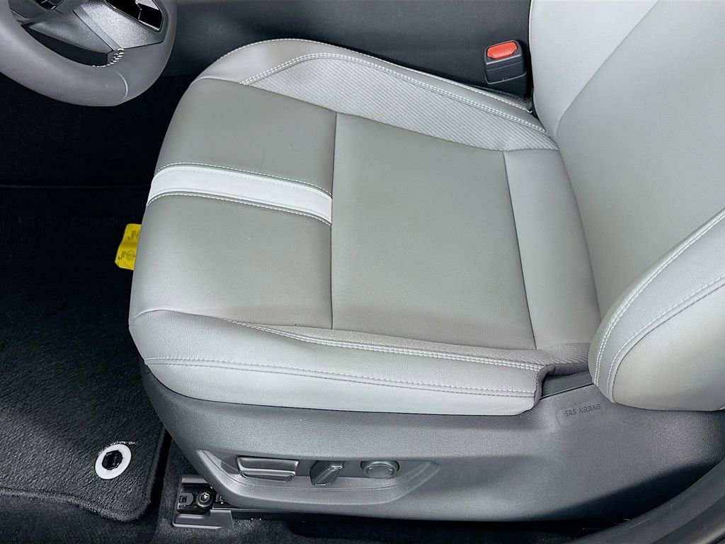 Certified 2025 Toyota Camry SE image 20