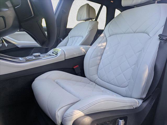 Used 2026 BMW X5 xDrive40i w/ Climate Comfort Package image 4