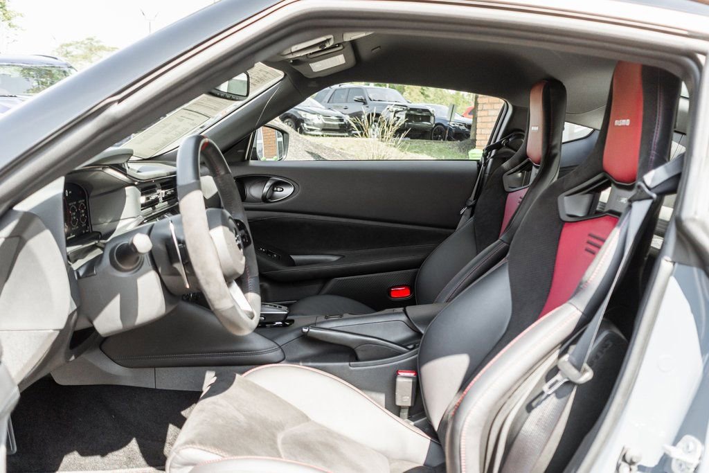 Used 2024 Nissan Z NISMO w/ Floor Mat Package RWD image 26