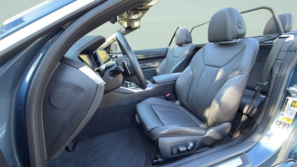 Certified 2023 BMW 430i xDrive Convertible w/ Convenience Package image 5