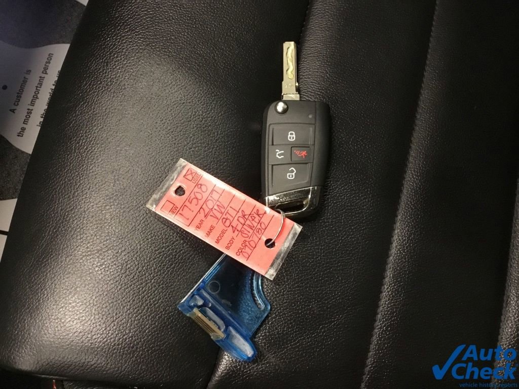 Used 2017 Volkswagen GTI SE image 46