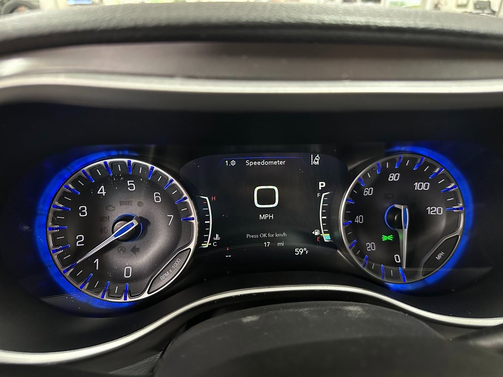 New 2026 Chrysler Pacifica Select image 16