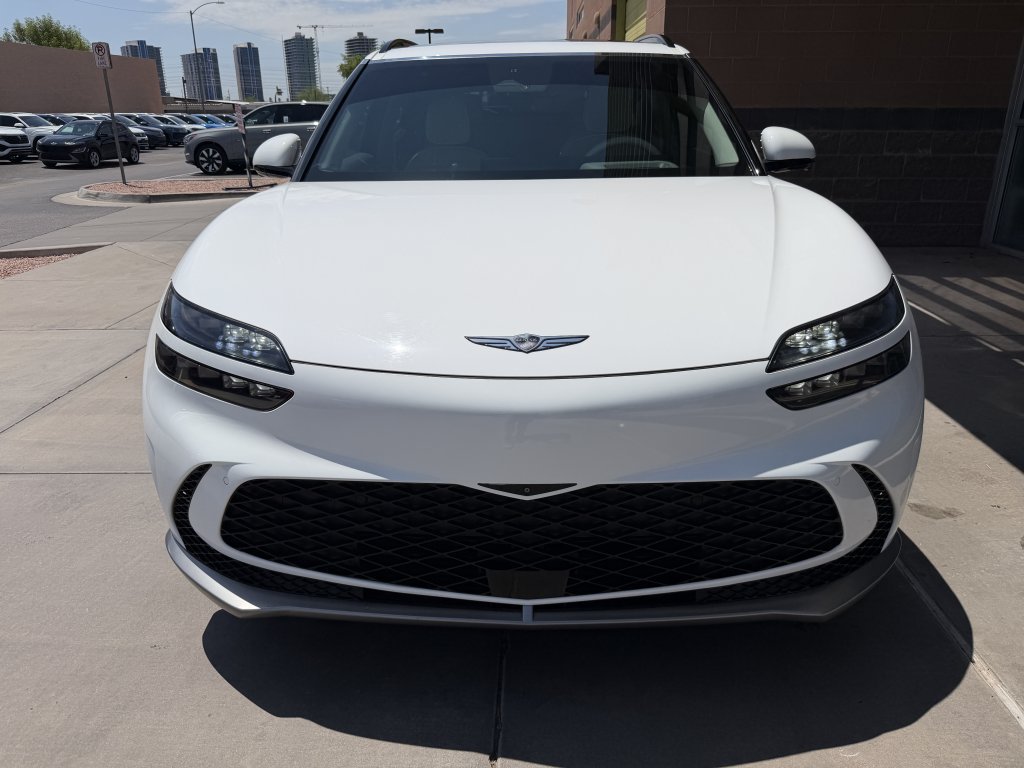 Used 2023 Genesis GV60 Advanced AWD/4WD image 10