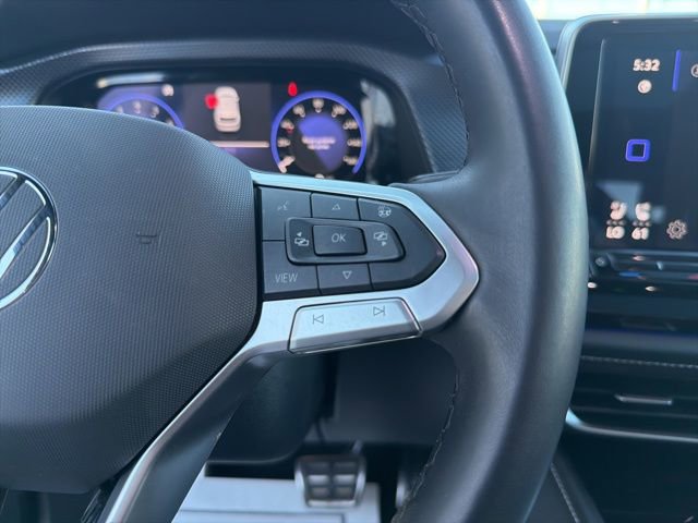 Used 2024 Volkswagen Atlas Cross Sport SEL R-Line image 25