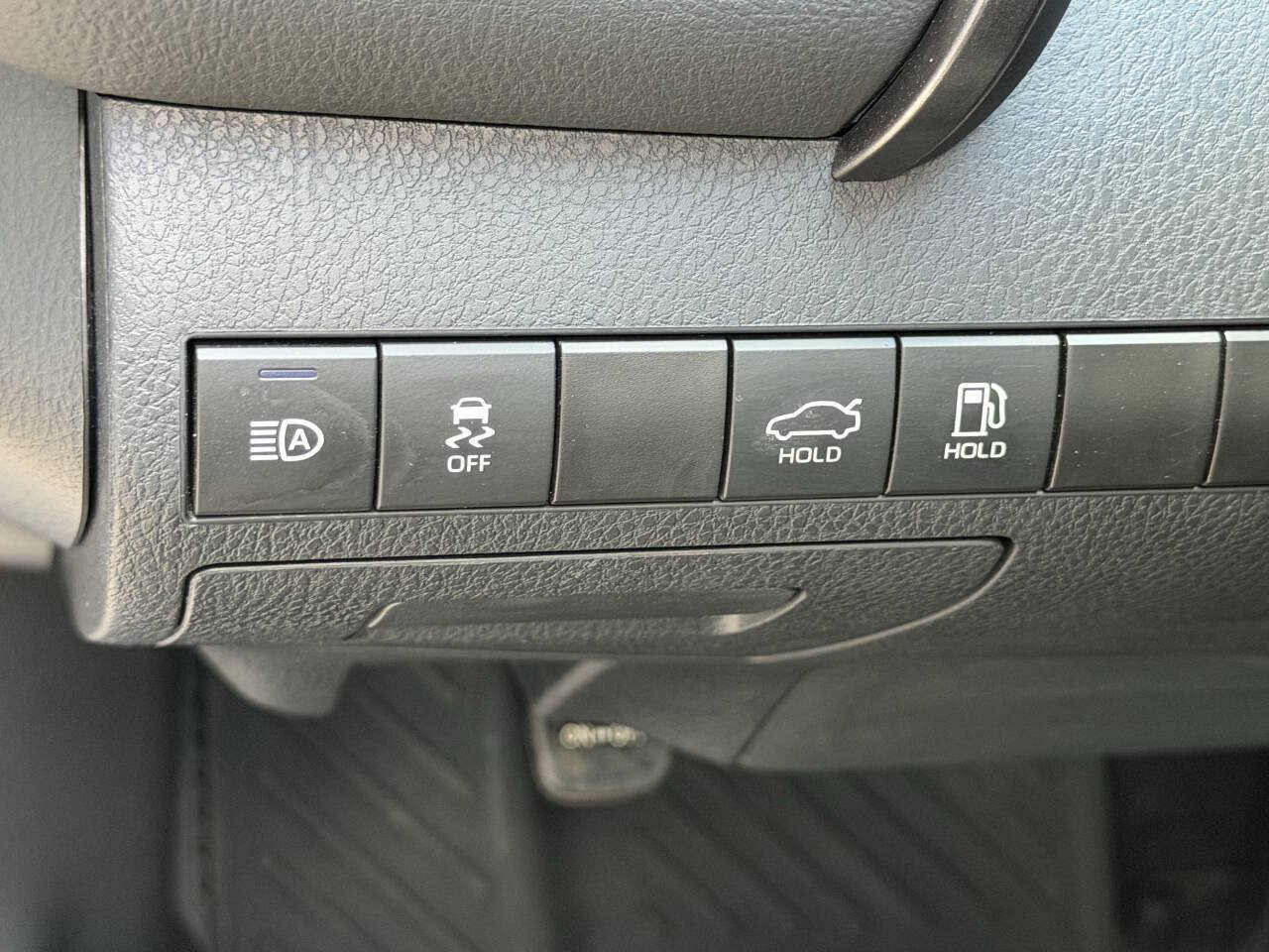 Used 2024 Toyota Camry SE FWD image 28