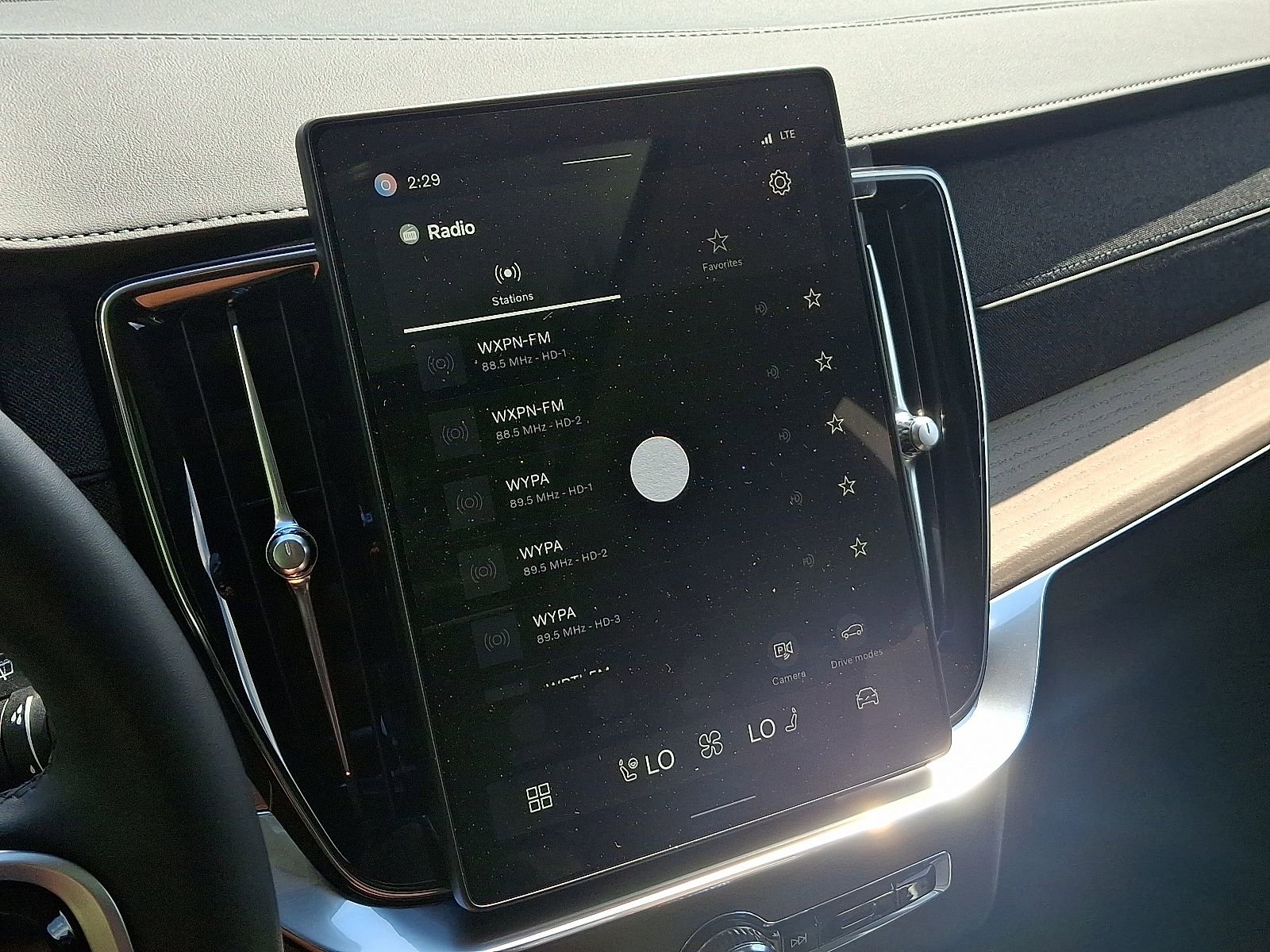 New 2026 Volvo XC90 B5 Core w/ Protection Package image 15