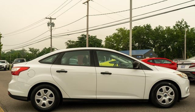 Used 2014 Ford Focus S FWD image 5