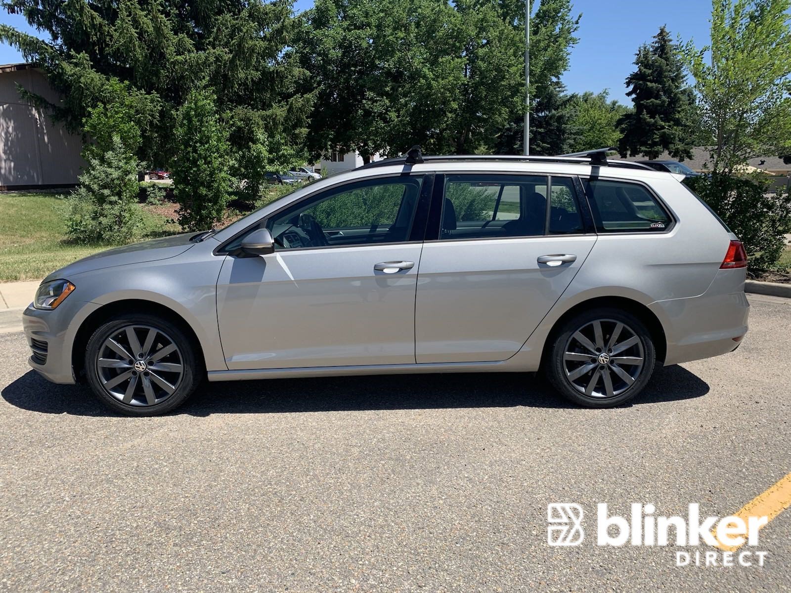 Used 2017 Volkswagen Golf S image 3