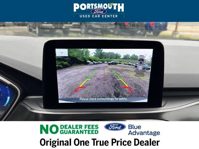 Used 2022 Ford Escape SEL w/ SEL Stealth AWD Package image 12