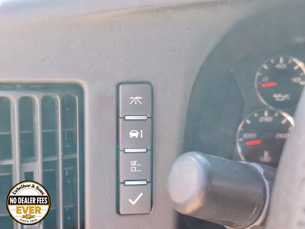 Used 2015 Chevrolet Express 3500 Extended RWD image 17