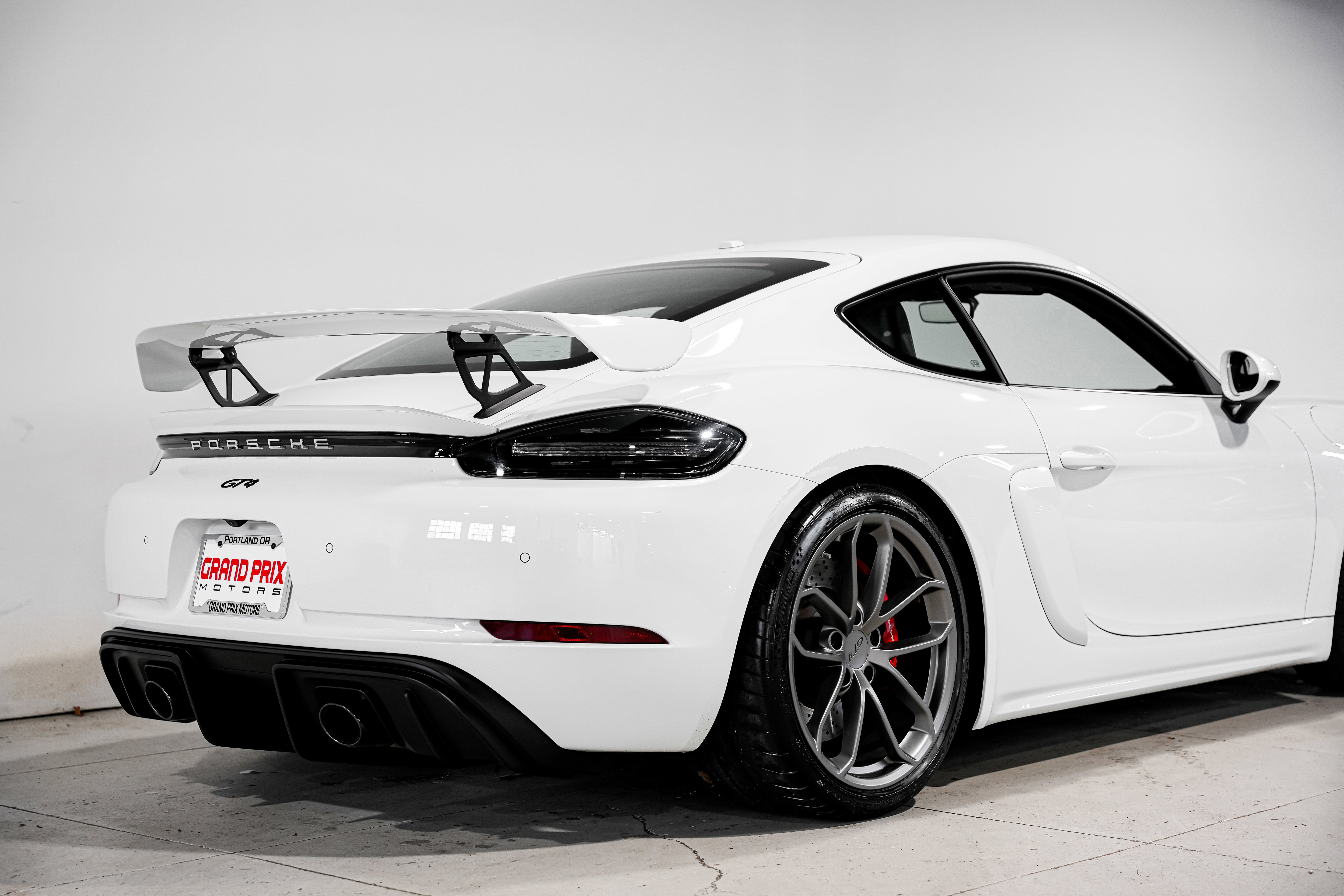 Used 2020 Porsche 718 Cayman GT4 image 34