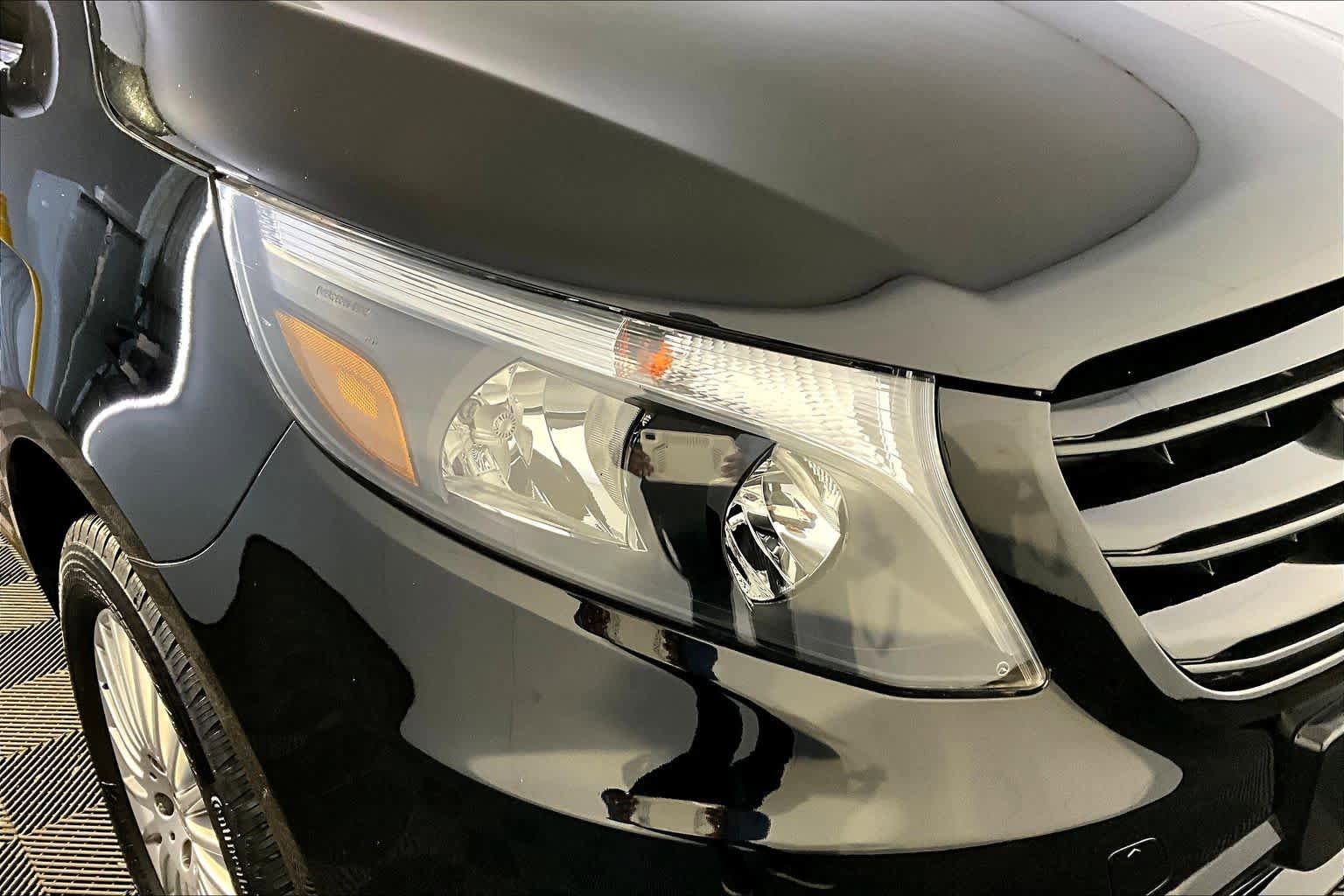 Used 2023 Mercedes-Benz Metris Passenger image 27