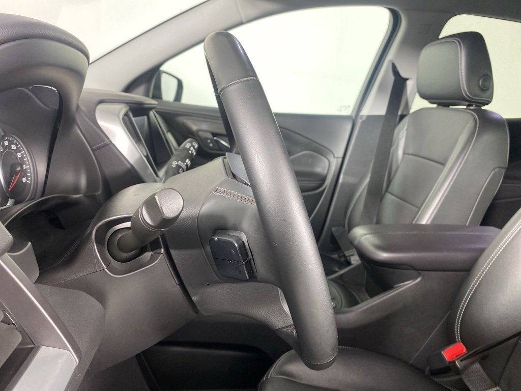 Used 2024 GMC Terrain SLT image 30