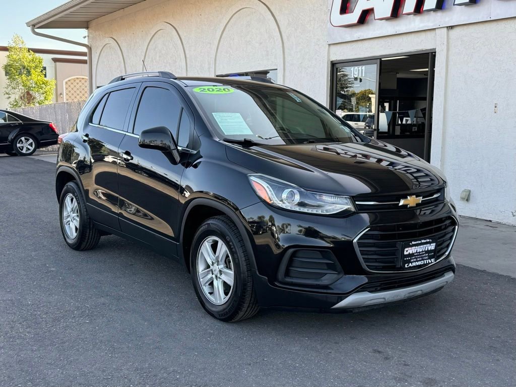 Used 2020 Chevrolet Trax LT w/ LT Convenience Package FWD image 1