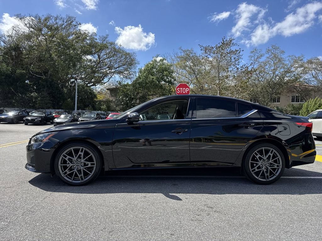 Used 2023 Nissan Altima 2.0 SR image 28