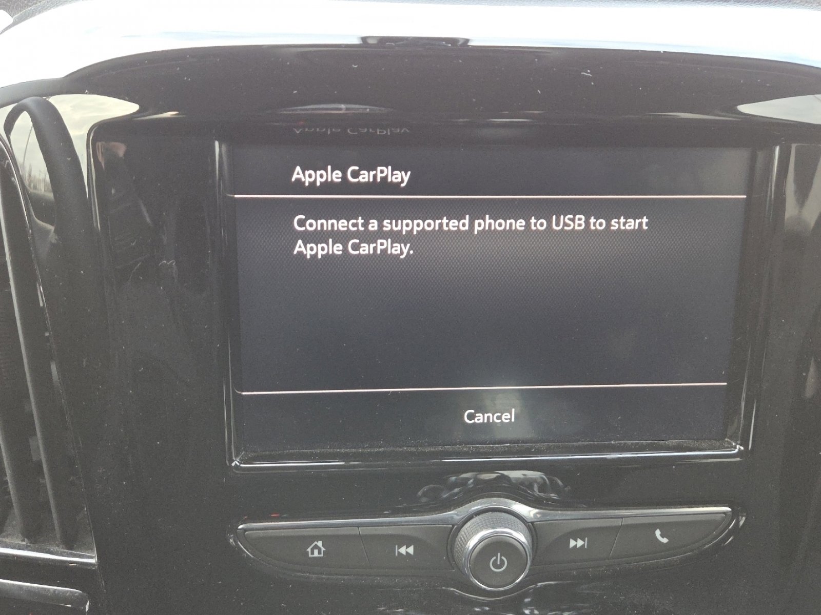 Used 2021 Chevrolet Traverse LS w/ LPO, Black Accent Package image 3