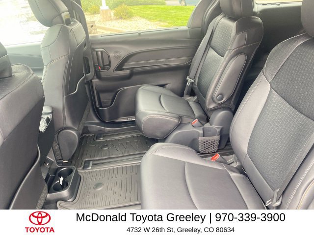 New 2026 Toyota Sienna XLE Woodland Edition AWD/4WD image 23