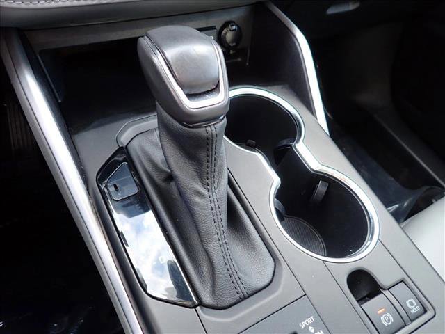 Used 2021 Toyota Highlander XLE image 21