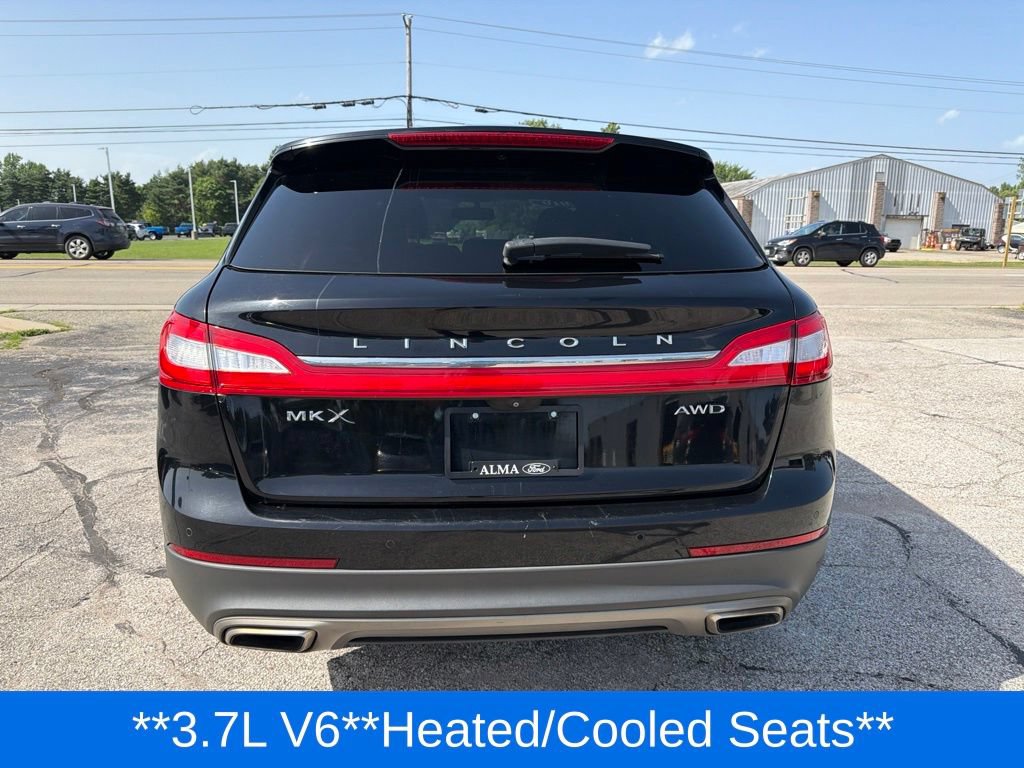 Used 2016 Lincoln MKX Reserve w/ Enhanced Security Package AWD/4WD image 37