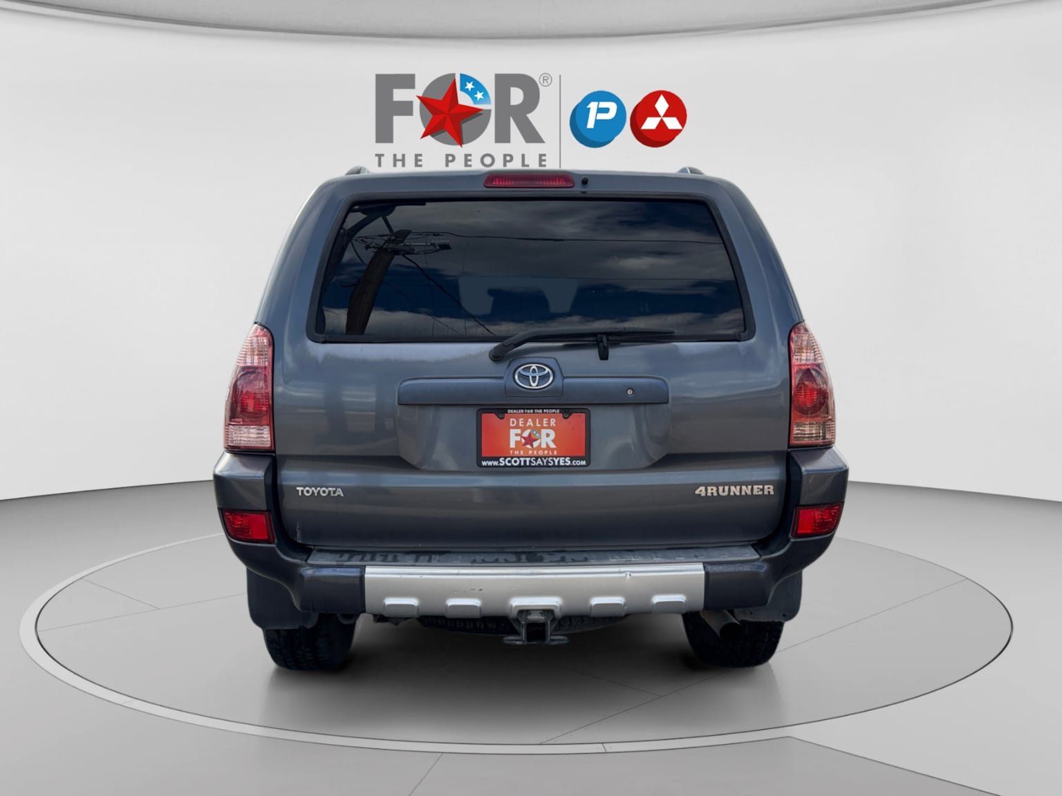 Used 2004 Toyota 4Runner SR5 RWD image 4