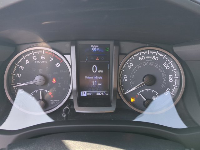 Used 2022 Toyota Tacoma TRD Sport w/ Technology Package RWD image 11