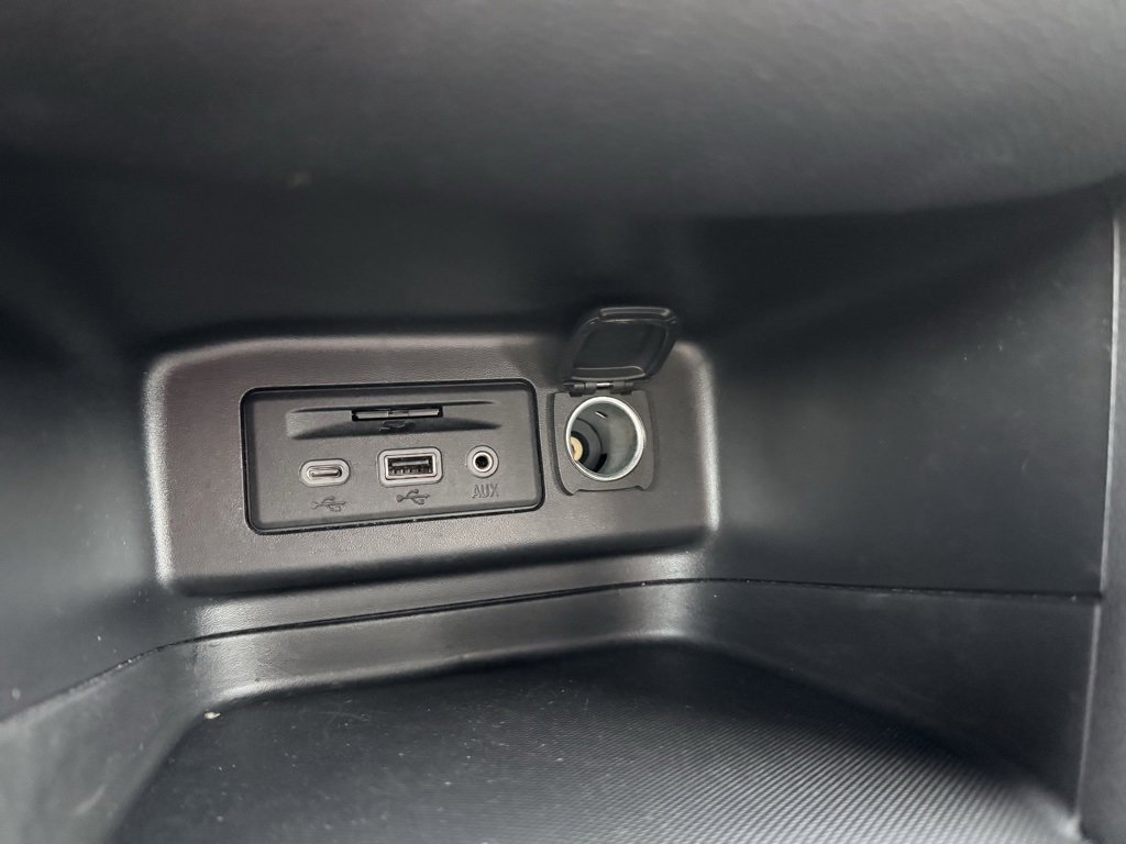 Used 2021 Chevrolet Equinox LT image 19