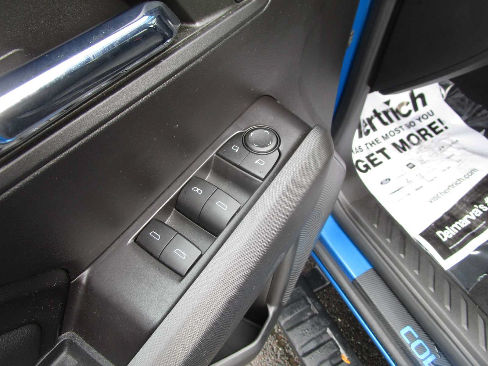 Used 2023 Chevrolet Colorado LT w/ LT Convenience Package II RWD image 13