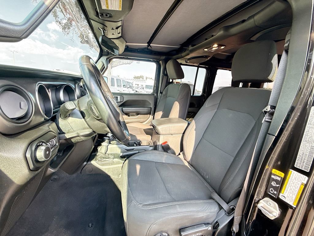 Used 2022 Jeep Wrangler Unlimited Sport image 23