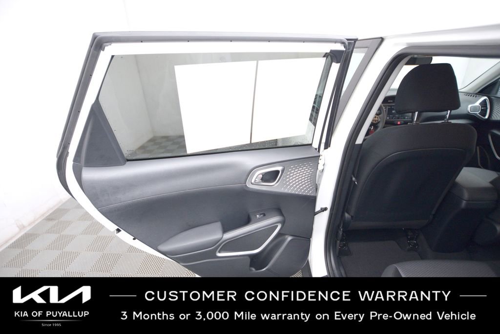 Certified 2024 Kia Soul LX w/ Option Group 015 image 11