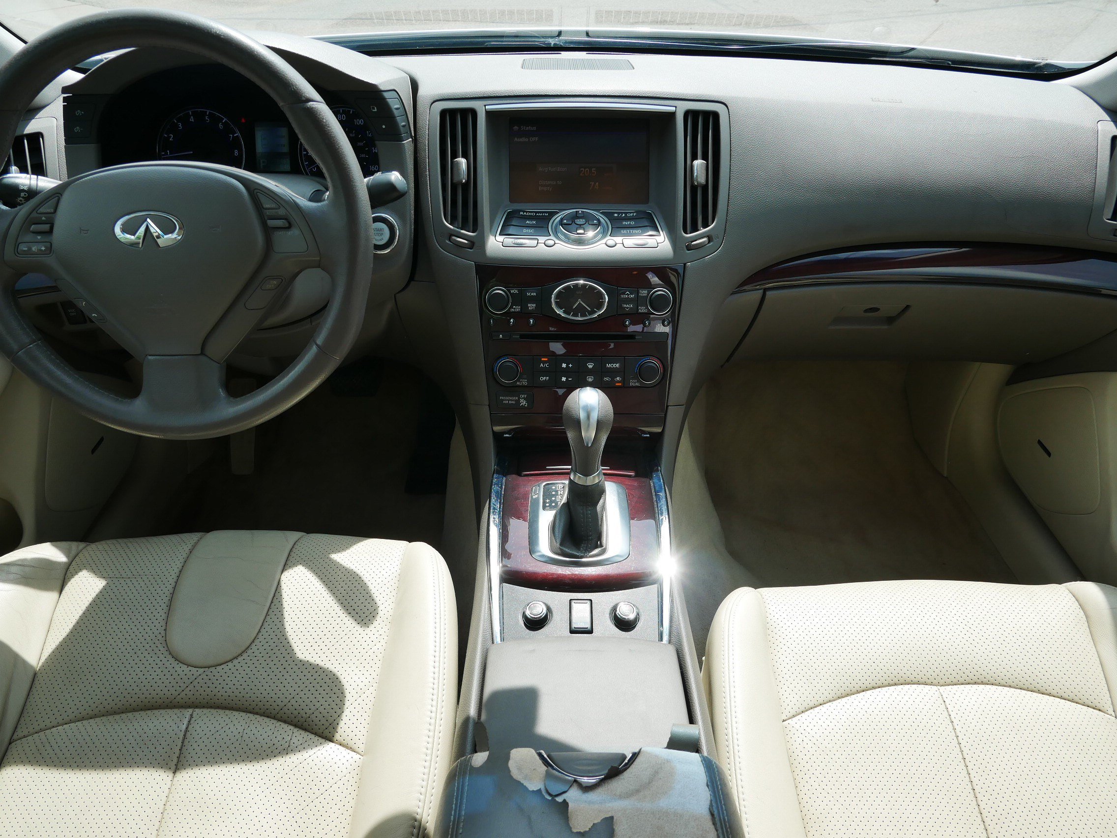 Used 2010 INFINITI G37 x Sedan w/ Premium Pkg AWD/4WD image 10