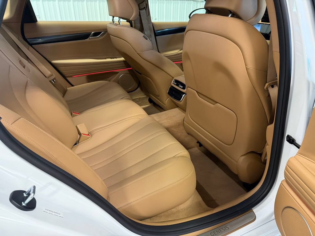 Certified 2025 Genesis G80 2.5T AWD/4WD image 30