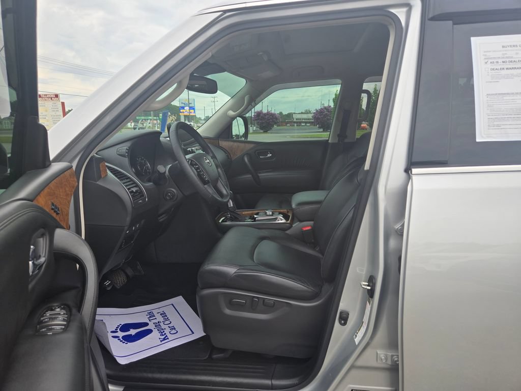 Used 2023 Nissan Armada SL w/ Captain's Chairs Package RWD image 7