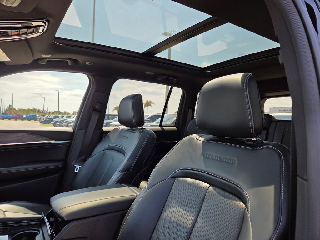 Used 2022 Jeep Grand Cherokee Overland image 22