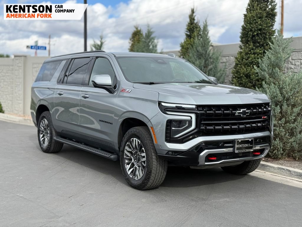 Used 2025 Chevrolet Suburban Z71 AWD/4WD image 13