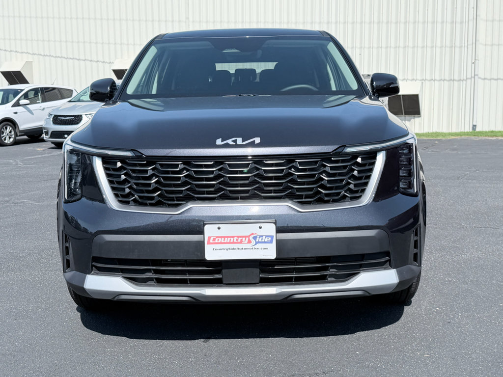 Used 2026 Kia Sorento LX FWD image 3