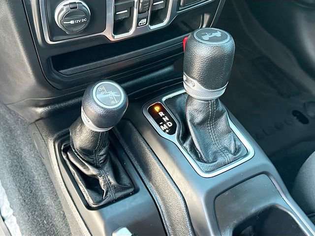 Used 2022 Jeep Wrangler Unlimited Sport AWD/4WD image 16