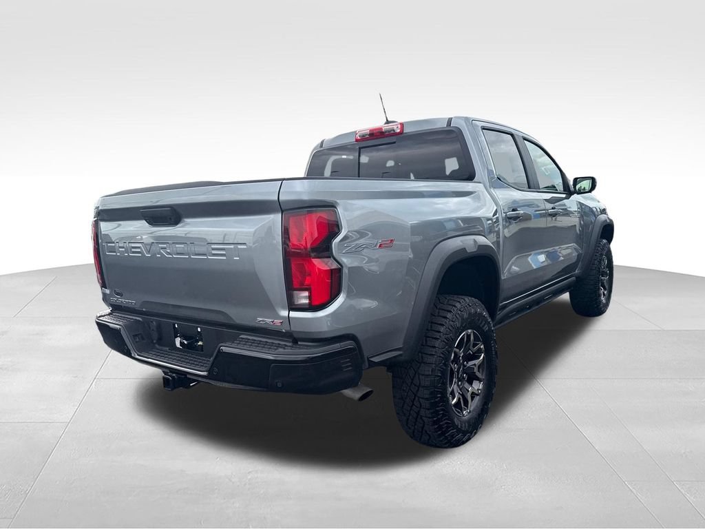 Used 2024 Chevrolet Colorado ZR2 w/ Technology Package AWD/4WD image 6