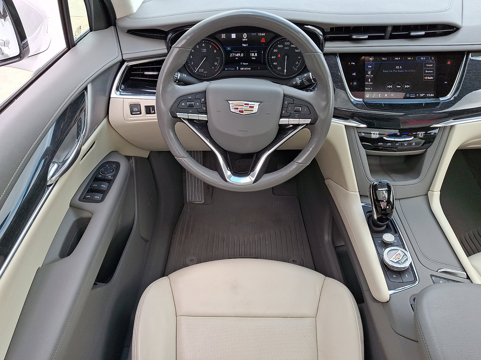 Used 2021 Cadillac XT6 Premium Luxury AWD/4WD image 15