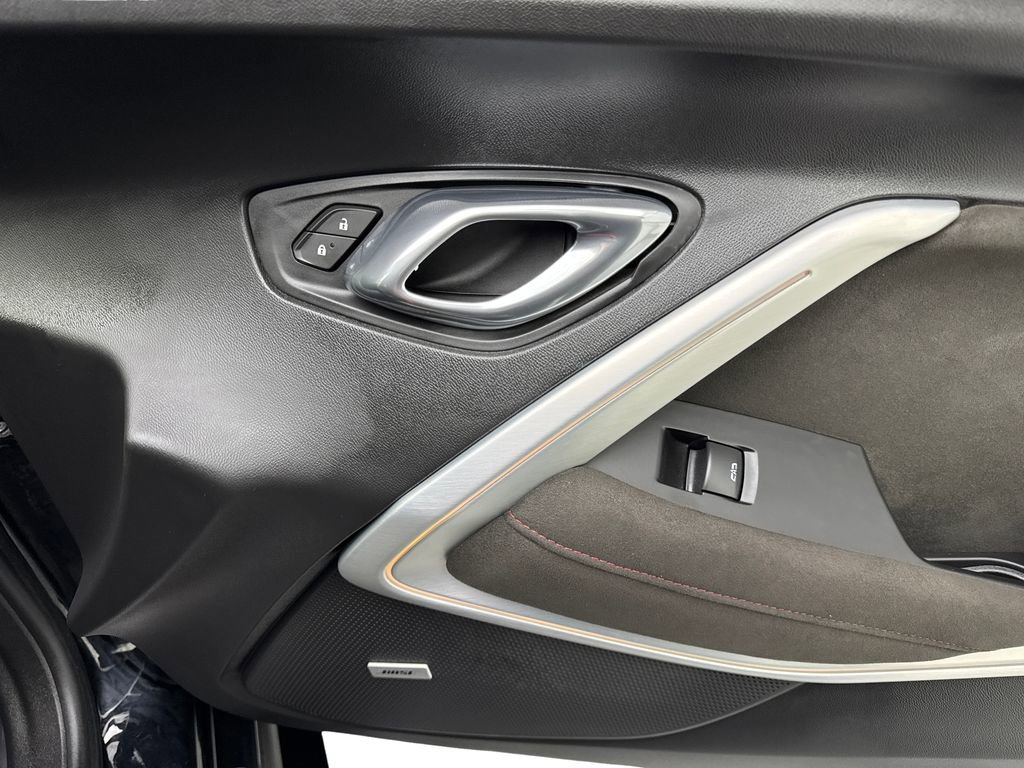 Used 2018 Chevrolet Camaro ZL1 RWD image 41