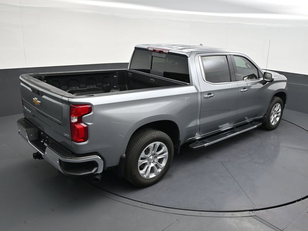 Used 2025 Chevrolet Silverado 1500 LTZ w/ Technology Package image 17