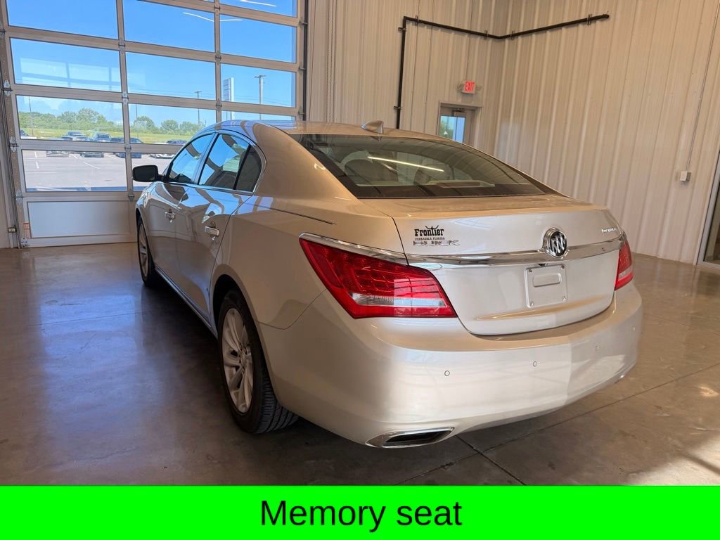Used 2016 Buick LaCrosse Leather FWD image 9
