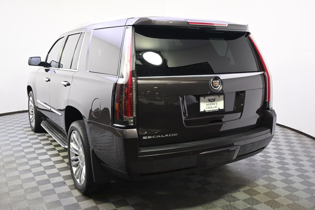 Used 2015 Cadillac Escalade Premium AWD/4WD image 4