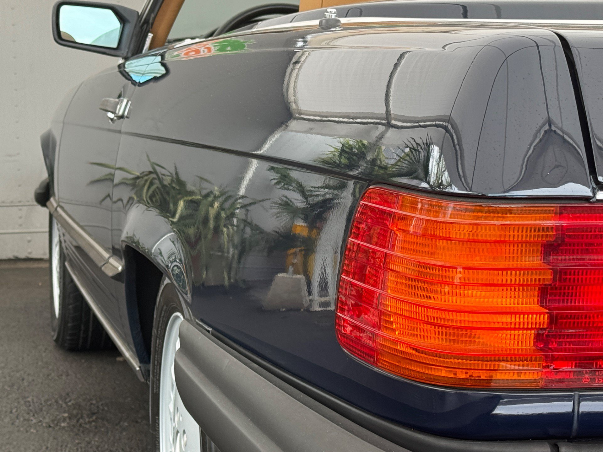 Used 1987 Mercedes-Benz 560 SL image 33